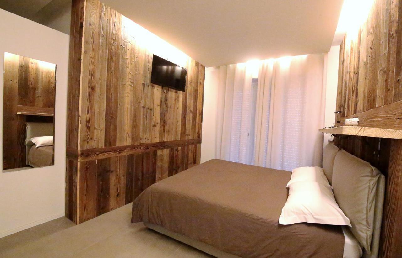 Rooms One อาออสตา ภายนอก รูปภาพ